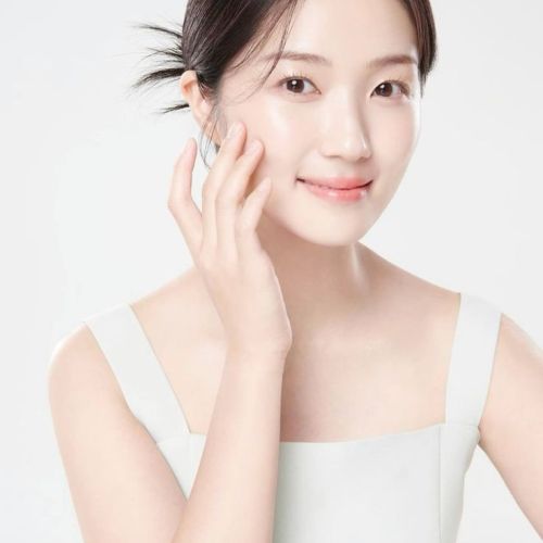 REVEALING QUICK AND EFFECTIVE WAYS TO WHITEN YOUR SKIN AT HOME