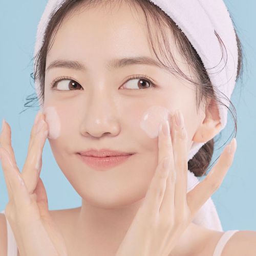 Niacinamide là gì? Những tác dụng không ngờ của Niacinamide