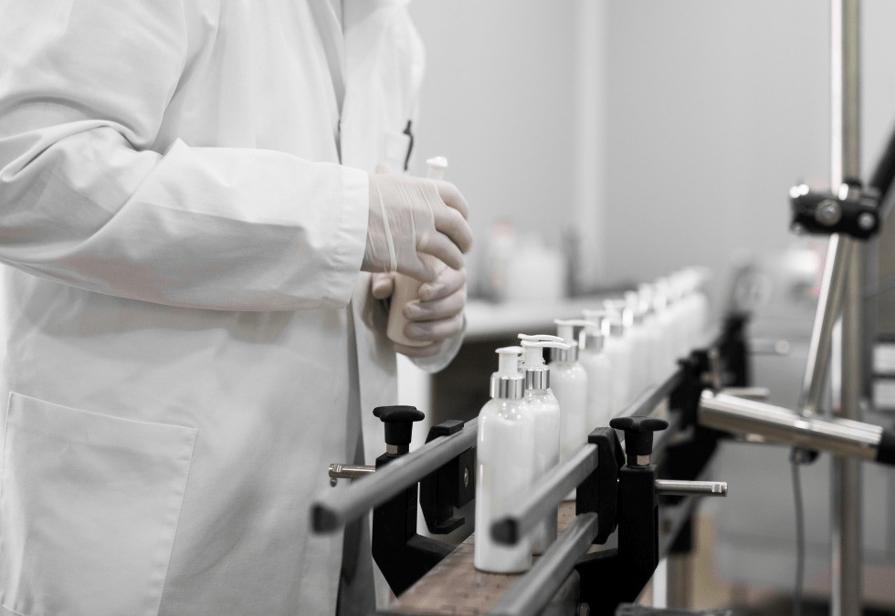 cosmetics-manufacturing-980x675